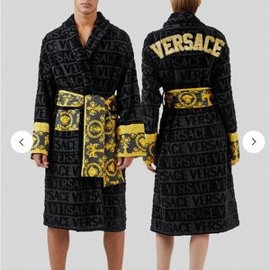 VERSACE EMBROIDERED LOGO BAROQUE BATHROBE